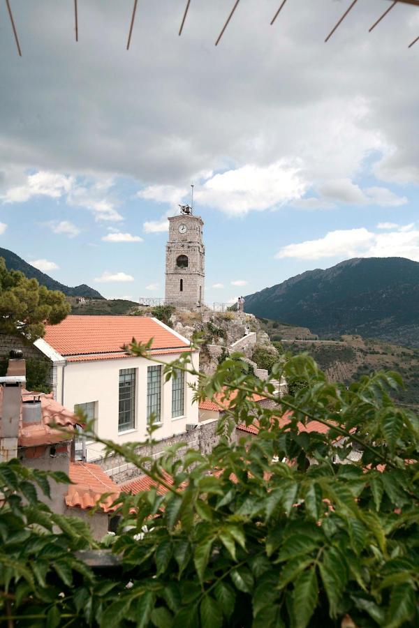 Cozy Attic Apartment Arachova Exterior photo